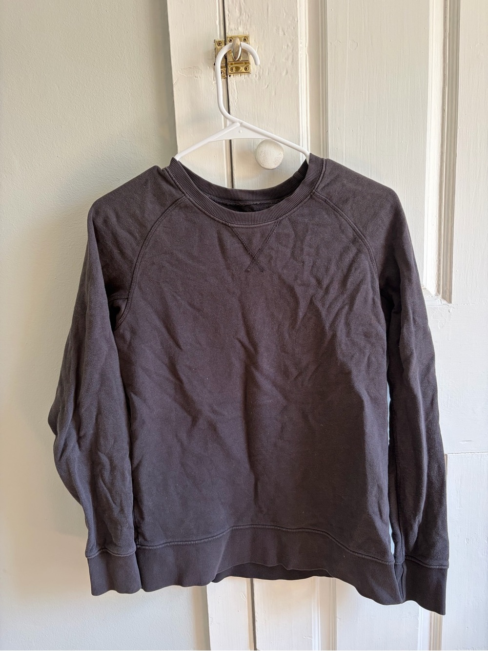 Pact organic cotton round neck sweatshirt size small charcoal